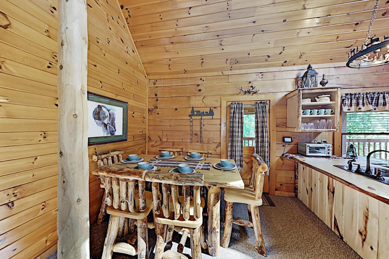 Happy Bear Hollow Sevierville Exterior photo